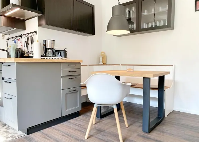 Vilm E Gross Stresow